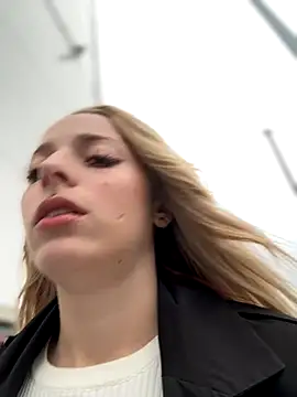 LoraaDoll online show from 09/15/25, 03:01