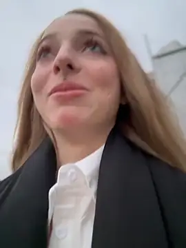 LoraaDoll online show from 10/06/25, 03:35