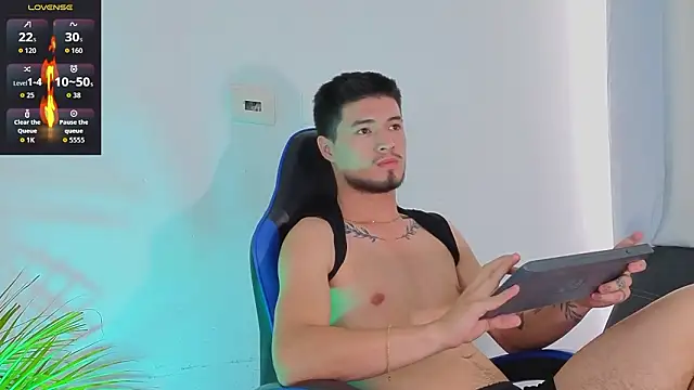 EdwardRoss  online show from 03/18/26, 09:26