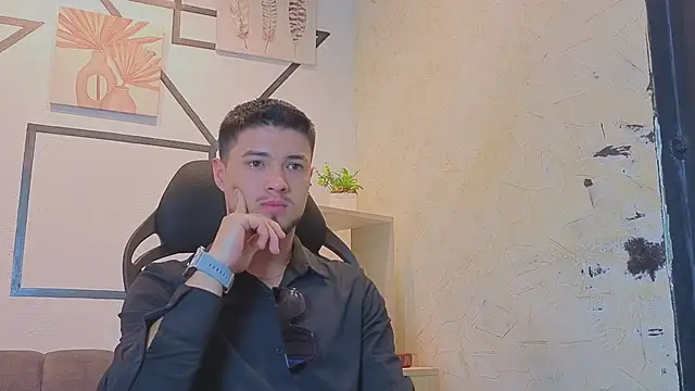 Snapshot of EdwardRoss_ chatting on 09/10/25, 07:02 EdwardRoss online show from 09/10/25, 07:02