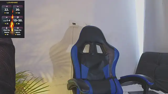 EdwardRoss  online show from 04/18/26, 07:51