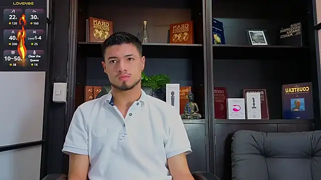 Snapshot of EdwardRoss_ chatting on 10/04/25, 07:15 EdwardRoss online show from 10/04/25, 07:15