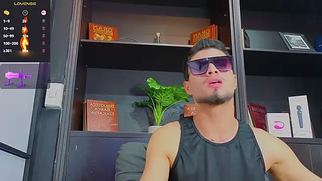 Snapshot of EdwardRoss_ chatting on 09/16/25, 06:58 EdwardRoss online show from 09/16/25, 06:58