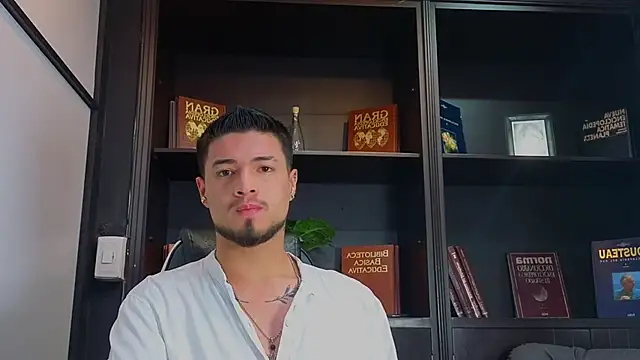 Snapshot of EdwardRoss_ chatting on 09/29/25, 08:14 EdwardRoss online show from 09/29/25, 08:14