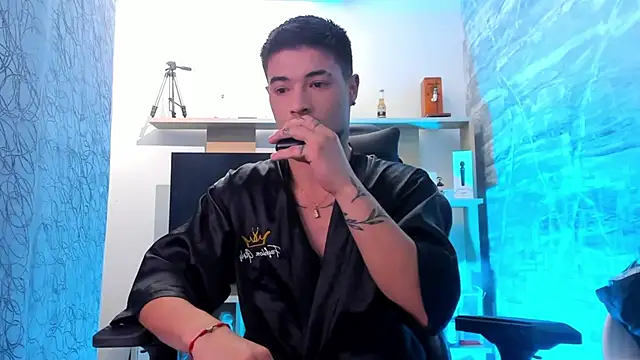 EdwardRoss  online show from 02/06/26, 11:23