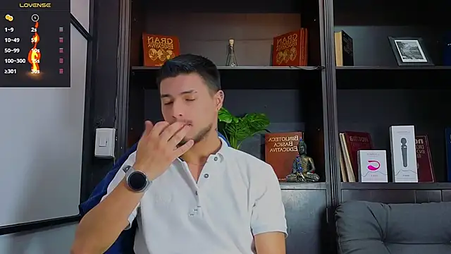 Snapshot of EdwardRoss_ chatting on 09/16/25, 09:05 EdwardRoss online show from 09/16/25, 09:05