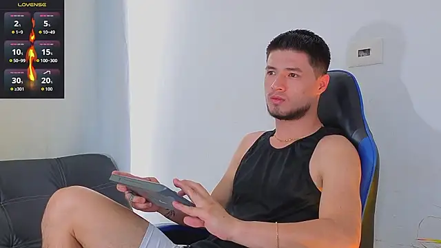 EdwardRoss  online show from 03/20/26, 07:26