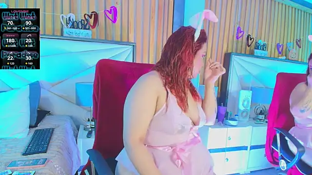 Snapshot of LilyyBigAss chatting on 10/08/25, 11:56 LilyyBigAss online show from 10/08/25, 11:56