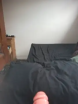 Snapshot of LYZBORNHD chatting on 03/12/25, 09:24 LYZBORNHD online show from 03/12/25, 09:24