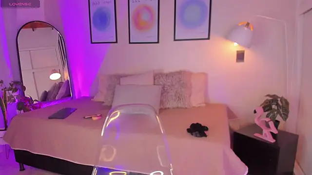 Arianabromw online show from 04/13/26, 06:45