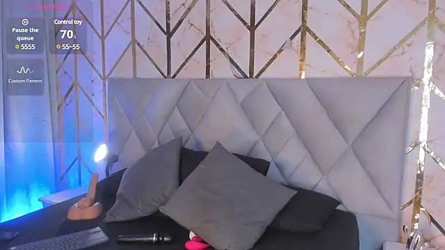 Arianabromw online show from 03/22/25, 07:42