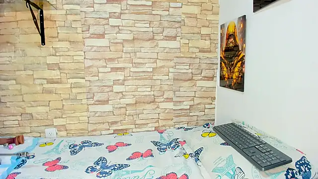 kaiagerbes3 online show from 11/01/25, 12:17