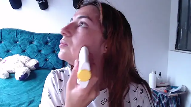 Kate lorens9 online show from 03/30/26, 01:12