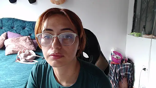Kate lorens9 online show from 05/19/26, 02:57