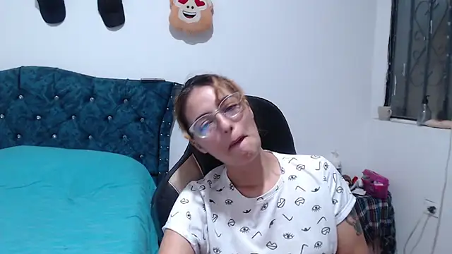 Kate lorens9 online show from 05/08/26, 12:58