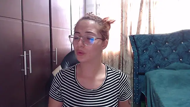 Snapshot of Kate_lorens9 chatting on 02/13/26, 02:39 Kate lorens9 online show from 02/13/26, 02:39