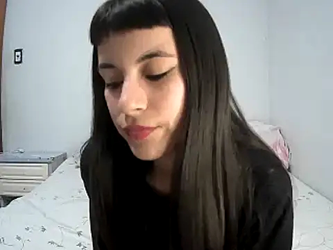 Snapshot of melodybar27 chatting on 03/13/25, 07:39 melodybar27 online show from 03/13/25, 07:39