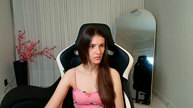 upssnowy online show from 10/26/25, 05:02