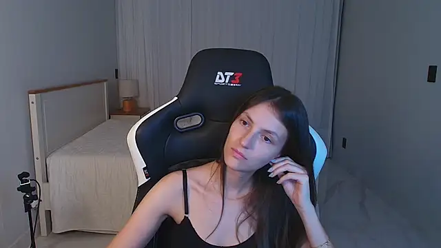 upssnowy online show from 04/15/26, 12:05