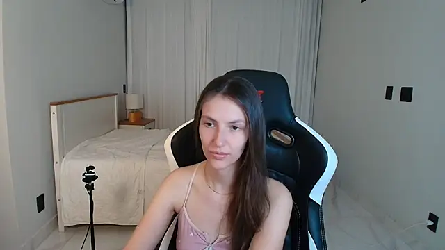 upssnowy online show from 07/15/26, 01:12