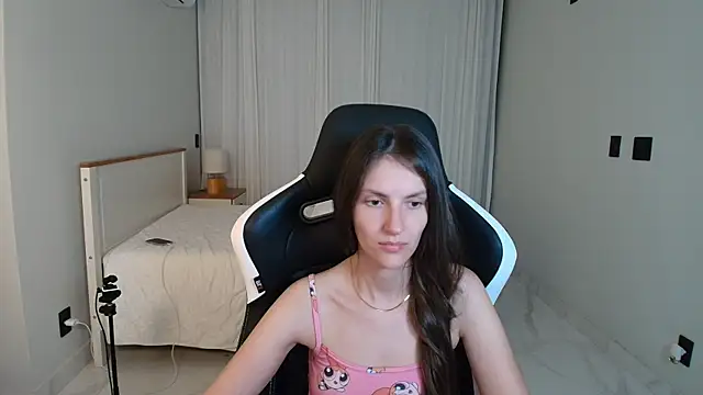 upssnowy online show from 07/22/26, 02:13