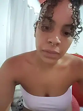 Julia Pretinha online show from 11/04/25, 02:21