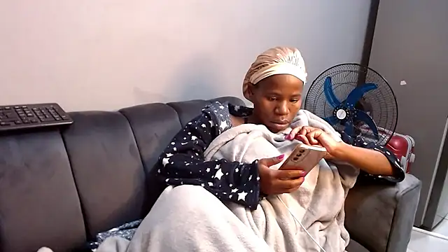 LongPussyLipsxx online show from 10/05/25, 09:38