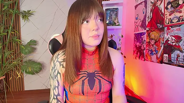 Fluffy Bubble21 online show from 10/09/25, 04:24