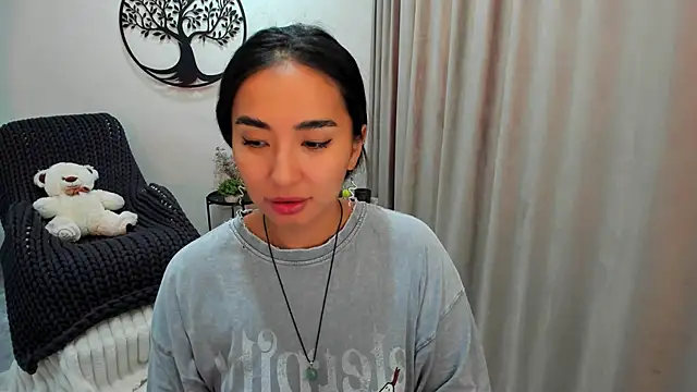 Snapshot of worldofkim chatting on 09/20/25, 07:24 worldofkim online show from 09/20/25, 07:24