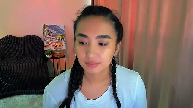 Snapshot of worldofkim chatting on 03/12/25, 07:02 worldofkim online show from 03/12/25, 07:02