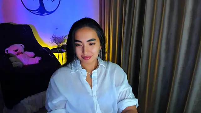 worldofkim online show from 11/25/25, 04:35