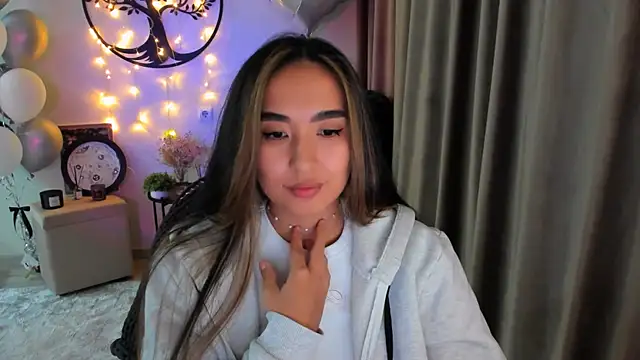 worldofkim online show from 03/25/26, 06:51