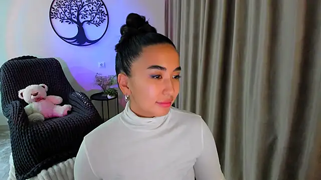 worldofkim online show from 11/12/25, 05:17