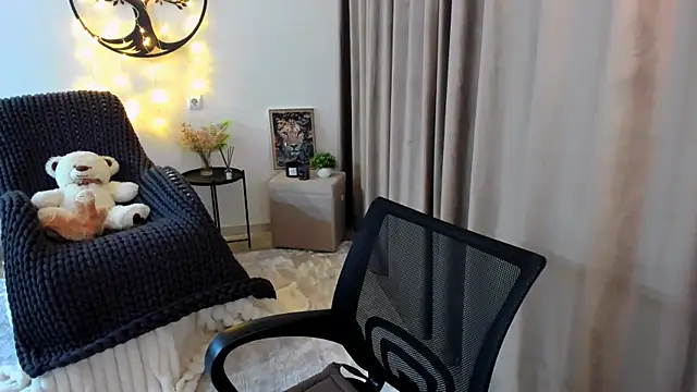 worldofkim online show from 02/28/26, 07:02