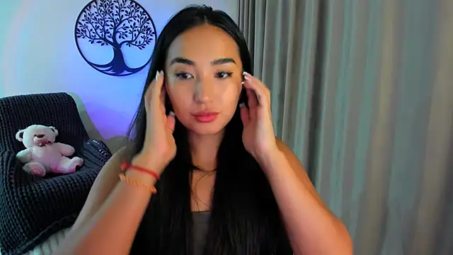 Snapshot of worldofkim chatting on 09/23/25, 09:55 worldofkim online show from 09/23/25, 09:55