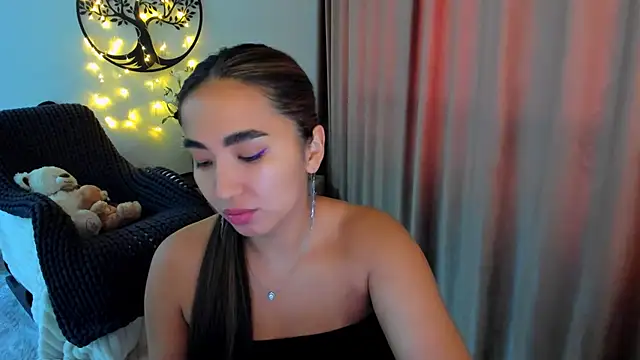 worldofkim online show from 02/25/26, 10:04