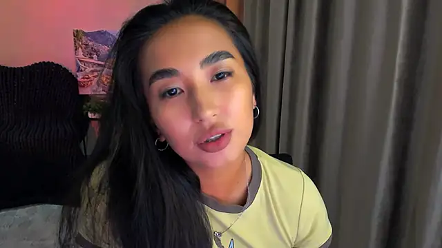 Snapshot of worldofkim chatting on 01/28/25, 09:08 worldofkim online show from 01/28/25, 09:08