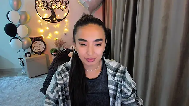 worldofkim online show from 03/30/26, 03:35