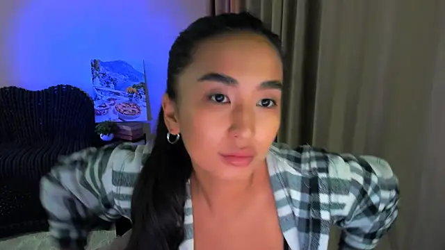 Snapshot of worldofkim chatting on 03/10/25, 06:34 worldofkim online show from 03/10/25, 06:34