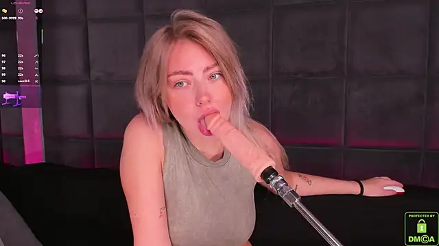 Snapshot of NateHalll chatting on 11/21/25, 11:42 NateHalll online show from 11/21/25, 11:42