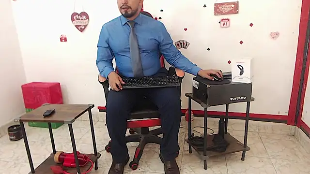 Snapshot of KalethBigDick chatting on 02/13/26, 09:48 KalethBigDick online show from 02/13/26, 09:48