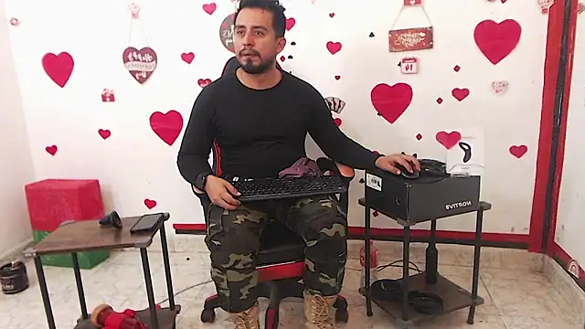 Snapshot of KalethBigDick chatting on 02/27/26, 03:07 KalethBigDick online show from 02/27/26, 03:07