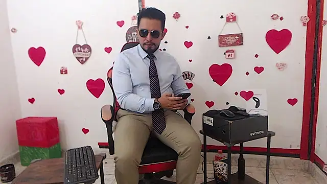 Snapshot of KalethBigDick chatting on 02/22/26, 04:48 KalethBigDick online show from 02/22/26, 04:48