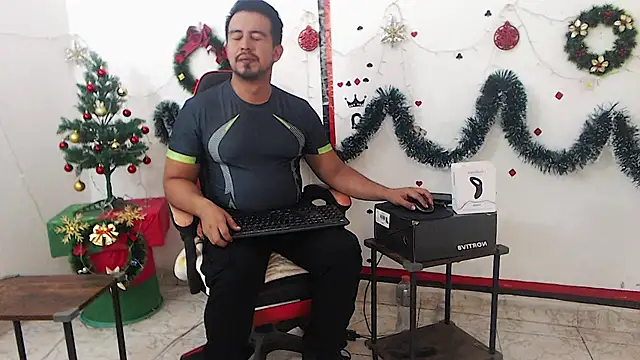 Snapshot of KalethBigDick chatting on 01/11/26, 10:38 KalethBigDick online show from 01/11/26, 10:38