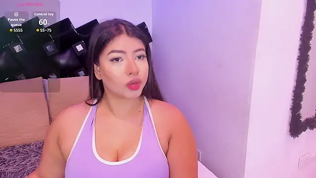 Miia Thompsonn online show from 06/27/26, 12:33