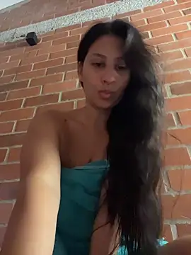 sofi johansson online show from 04/14/26, 07:19