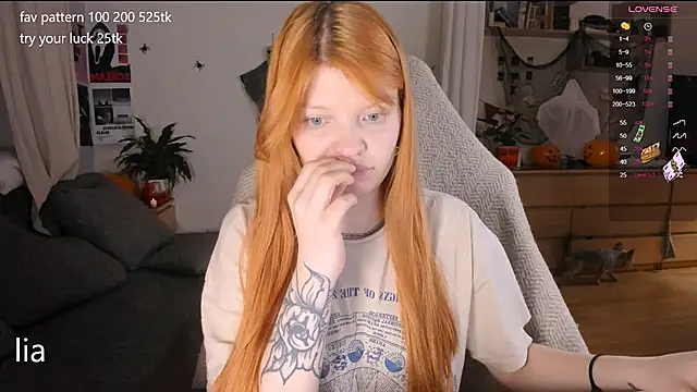 lil lia online show from 10/23/25, 01:04