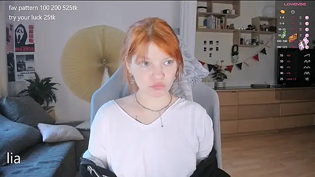 lil lia online show from 09/29/25, 04:52