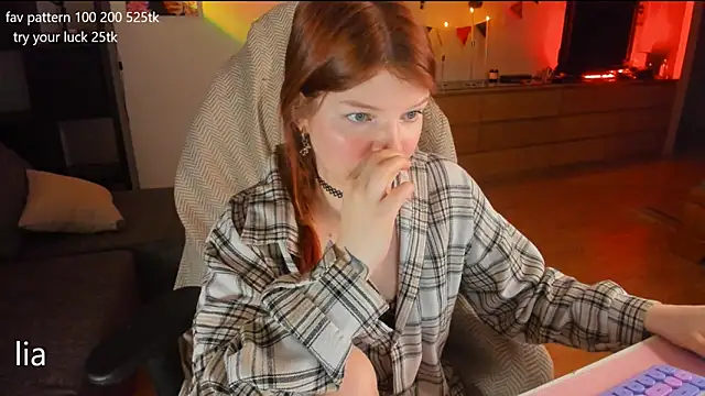 lil lia online show from 03/01/25, 01:22