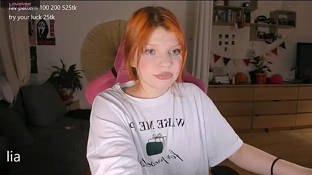 lil lia online show from 11/09/25, 10:03